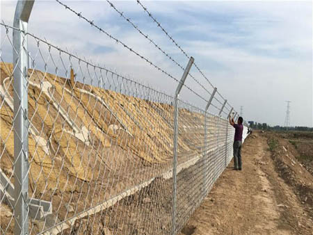 織網(wǎng)圍欄(勾花網(wǎng))